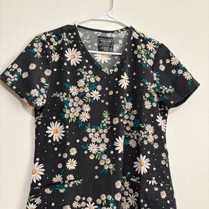 EUC Cherokee Dri Fit Dark Gray Pewter Floral Scrub Top Size Extra Small XS